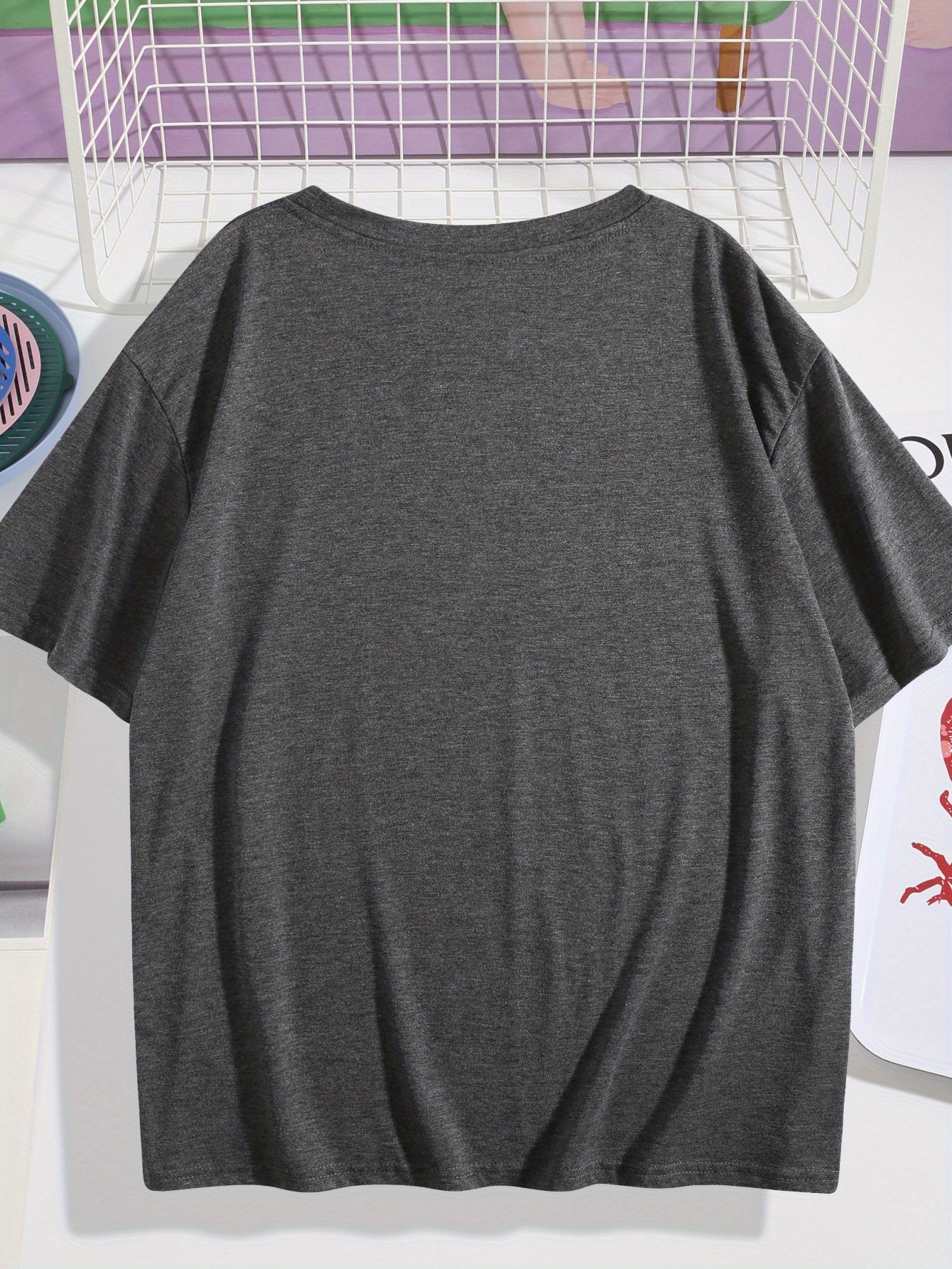 Women's Graphic Print T-Shirt - Regular Fit 293221 detail image - detail view 8