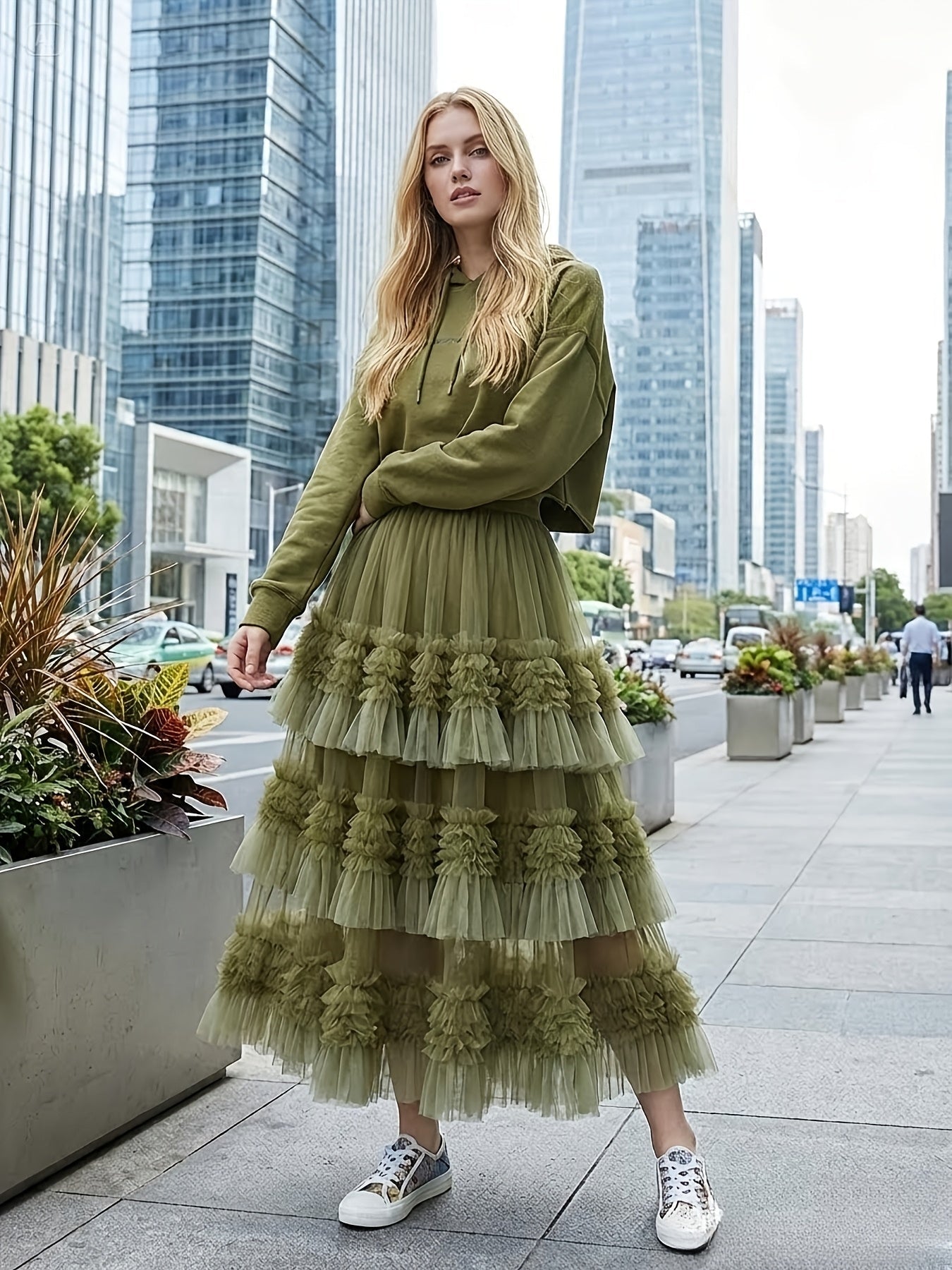 Women's Maxi A-Line Skirt - Solid Color Tulle Layer detail image - detail view 5