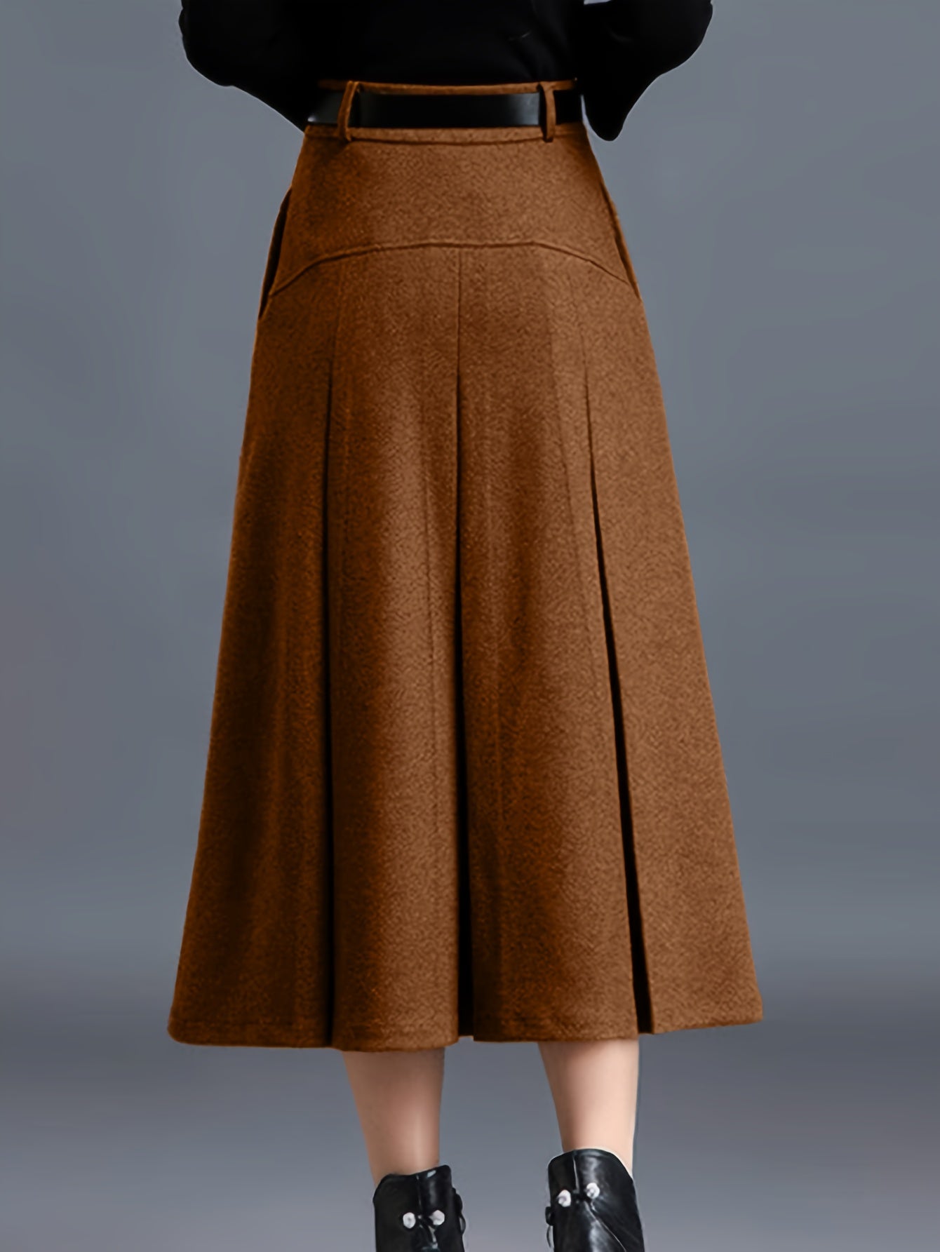 Women's Midi Pleated Skirt - High-Waist Pocket Detail detail image - detail view 12