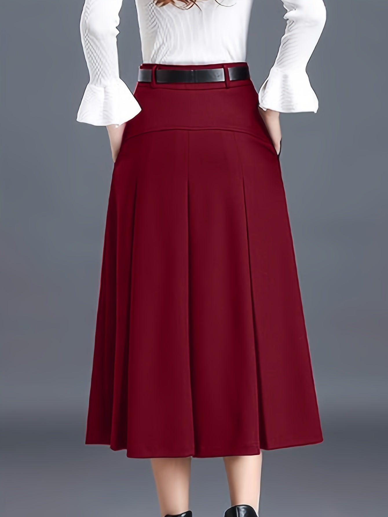Women's Midi Pleated Skirt - High-Waist Pocket Detail detail image - detail view 15