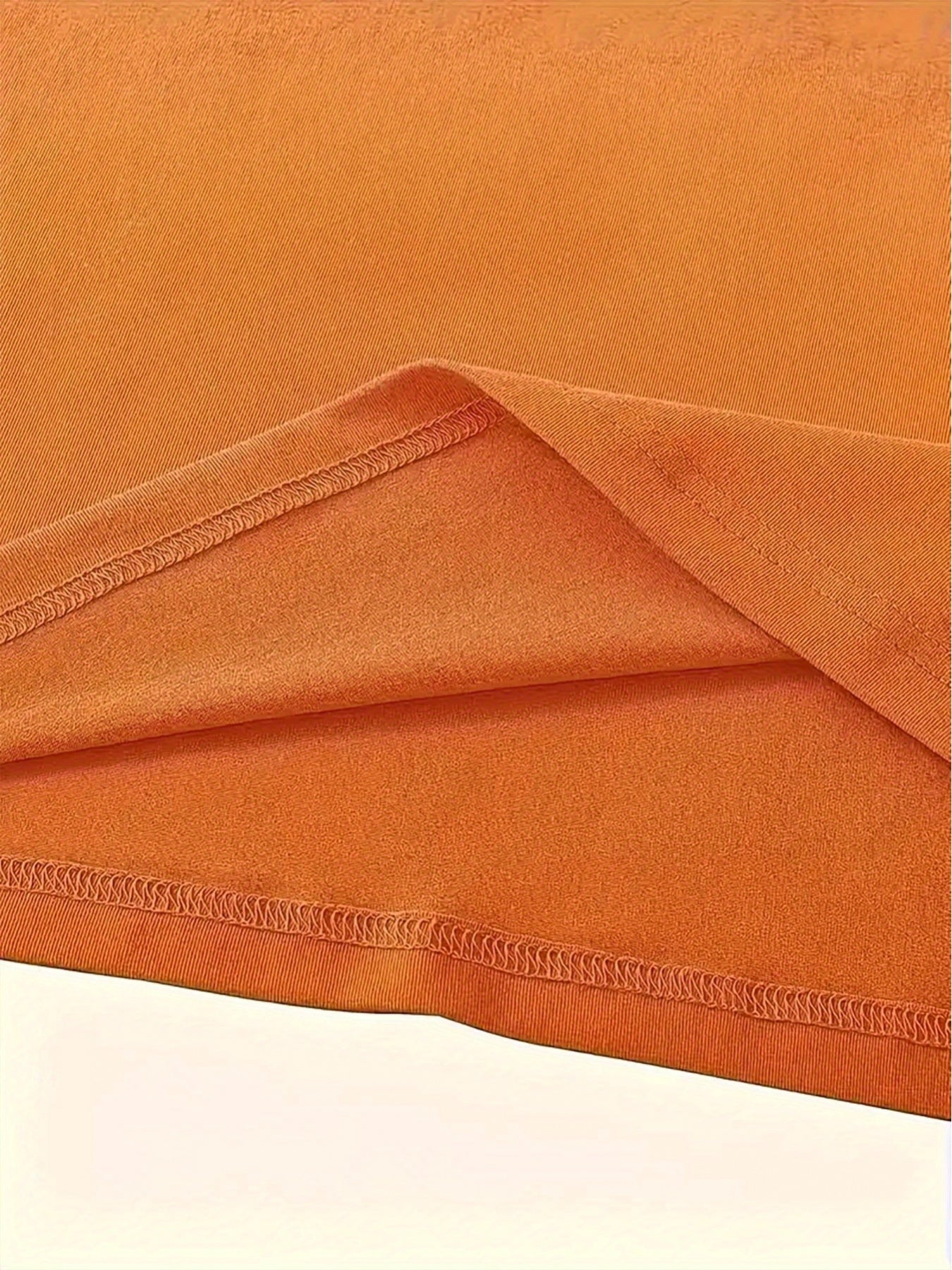 Women's Oversized T-Shirt - Round Neck Short Sleeve Weekend Style detail image - detail view 7