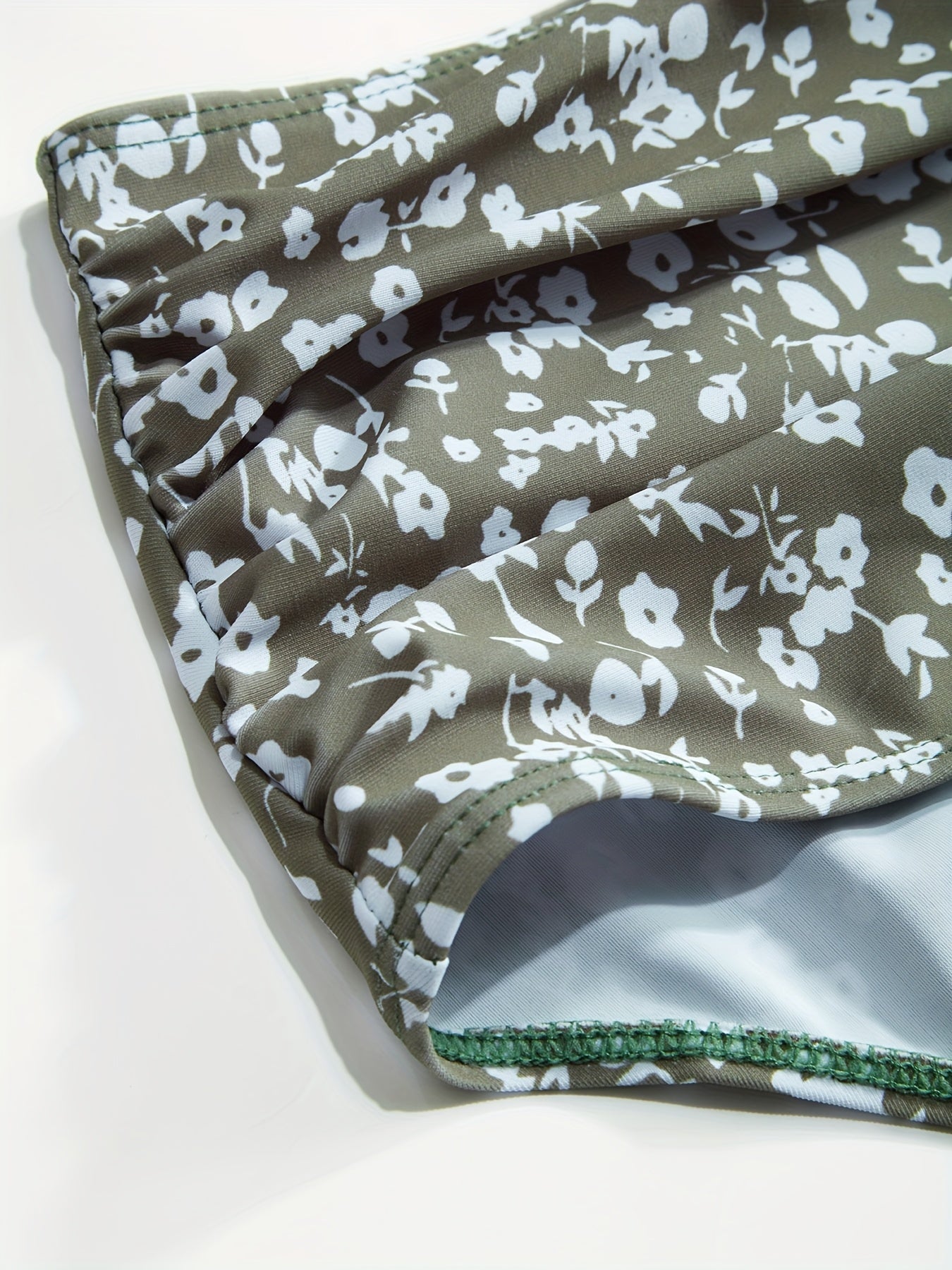 Women's Plus Size Tankini - Floral Print Vacation Style 50 detail image - detail view 3