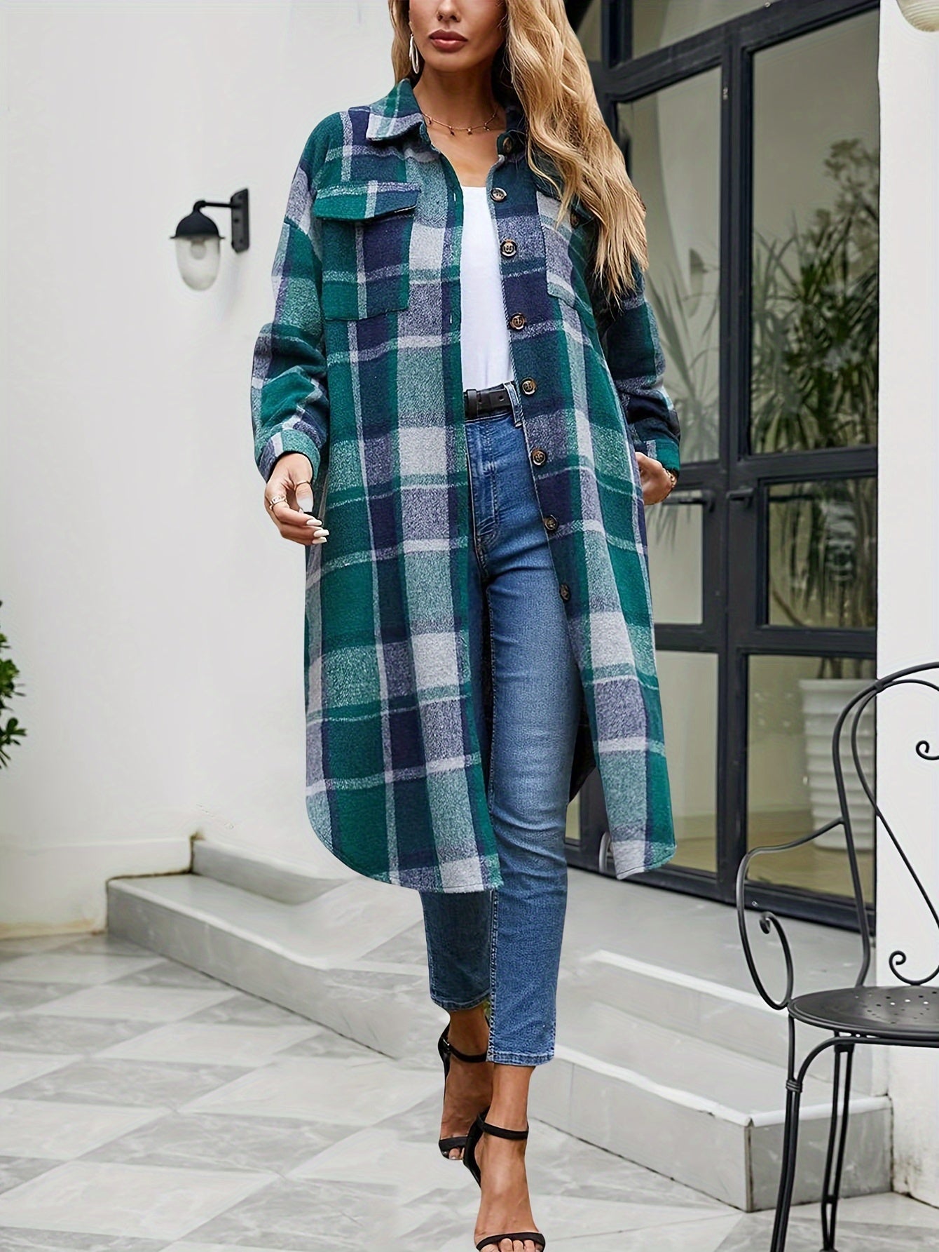 Women's Relaxed Plaid Button-Front Shacket detail image