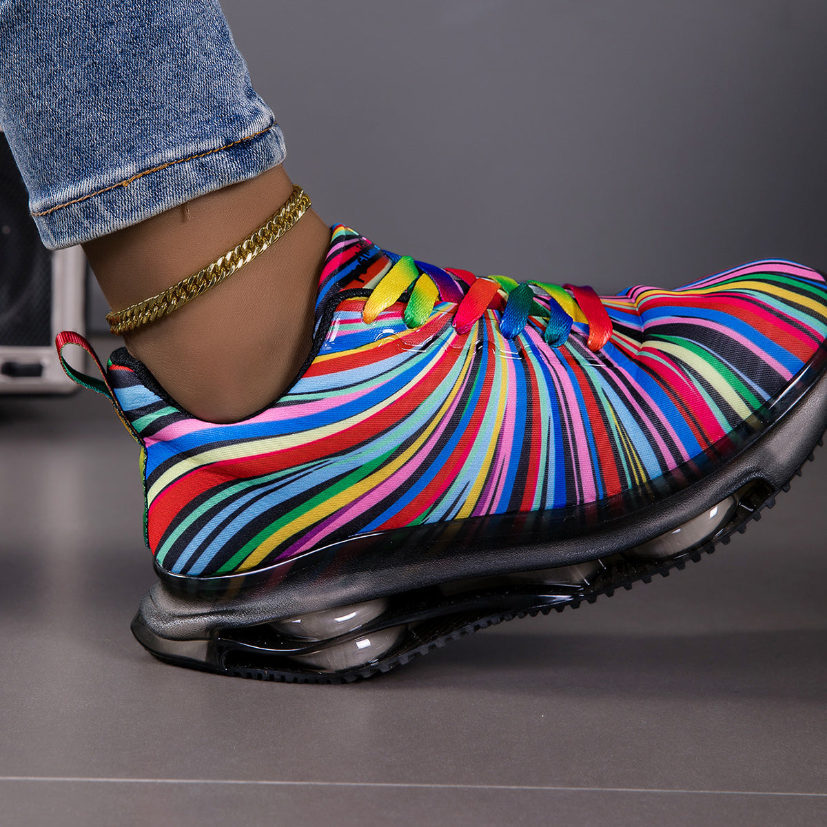 Women's Sneakers – Breathable Mesh Cushioned Comfort for Everyday Wear detail image - detail view 4