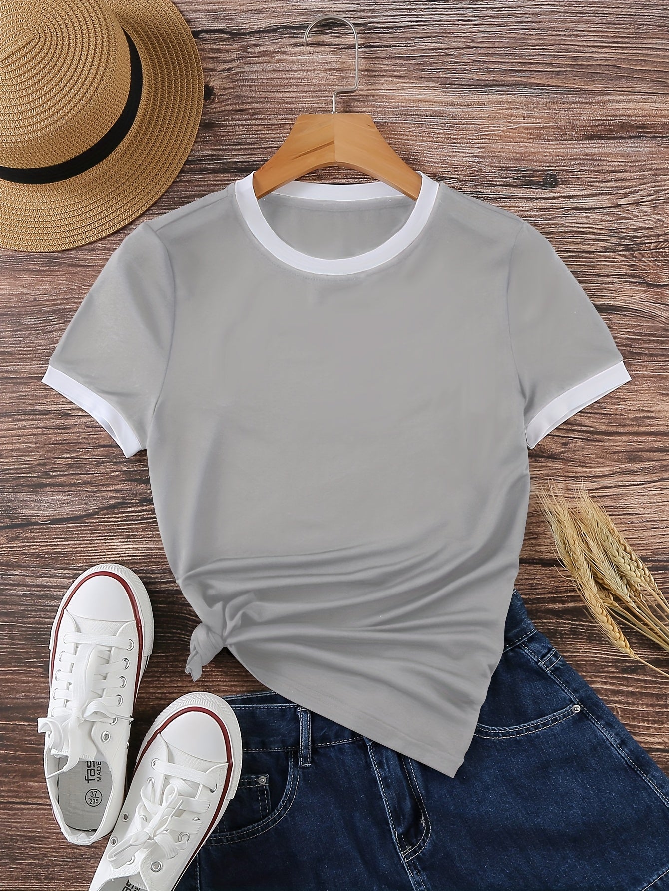 Women's Solid Color T-Shirt - Regular Fit 992677 detail image - detail view 5
