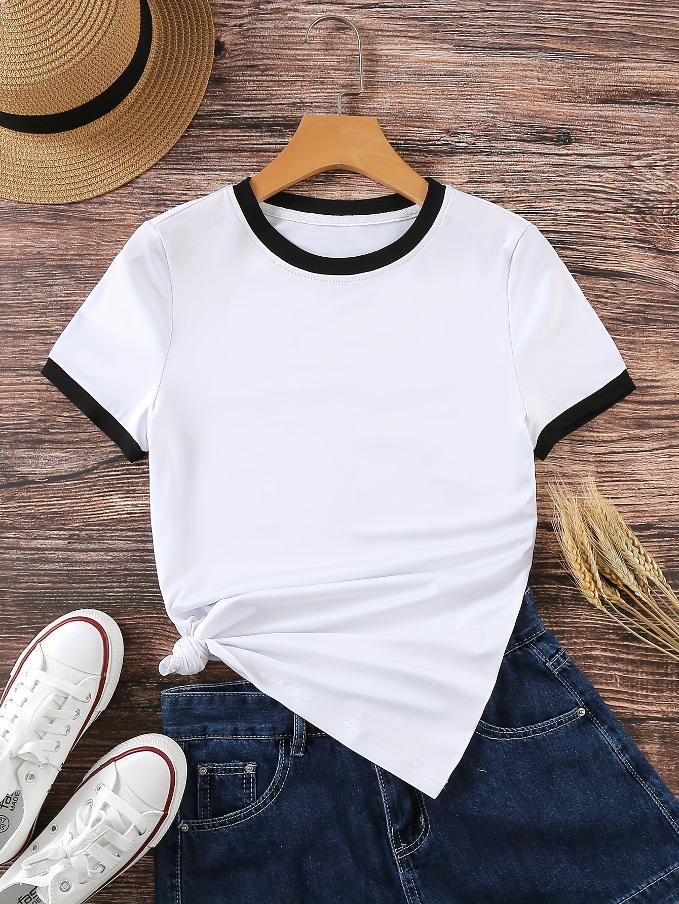 Women's Solid Color T-Shirt - Regular Fit 992677 detail image - detail view 7