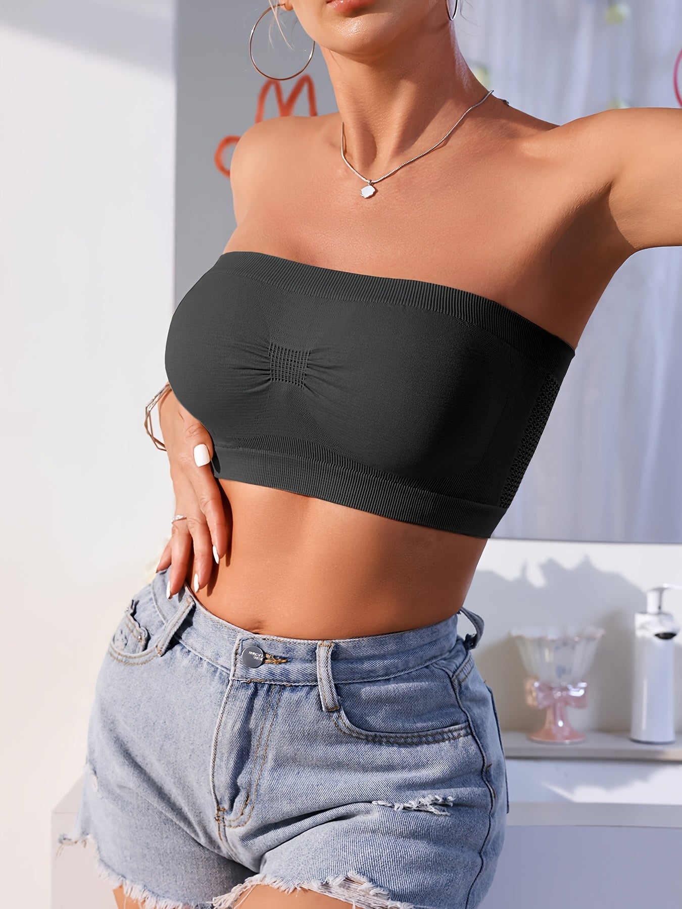 Women's Strapless Wireless Bra - Padded, Medium Support