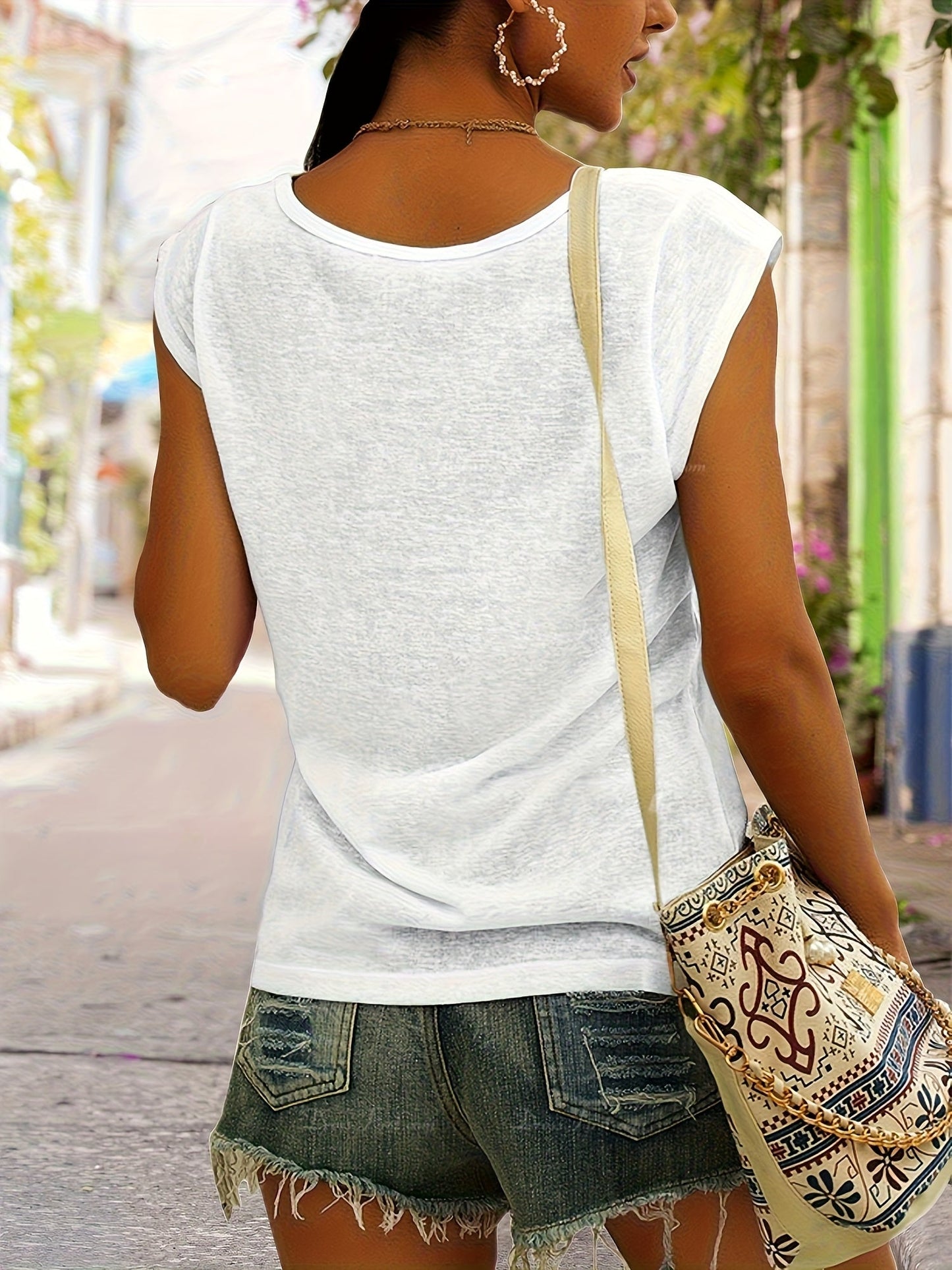 Women's Textured Tank Top - V-Neck Sleeveless detail image - detail view 6