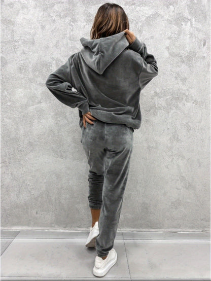 Women's Velvet Tracksuit Set - Hoodie and Sweatpants detail image - detail view 12